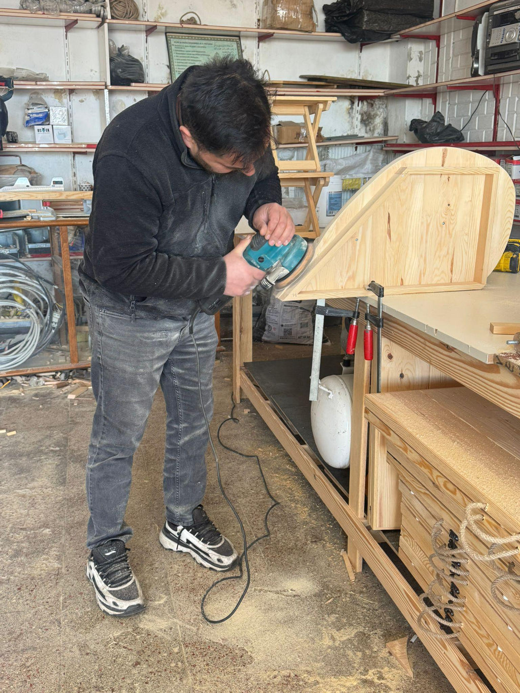 Heart Shaped Pine Wood Picnic Table, Foldable Boho Outdoor Furniture